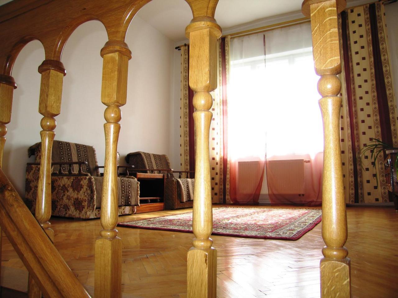 Hostynna Sadyba Leshnya Exterior photo